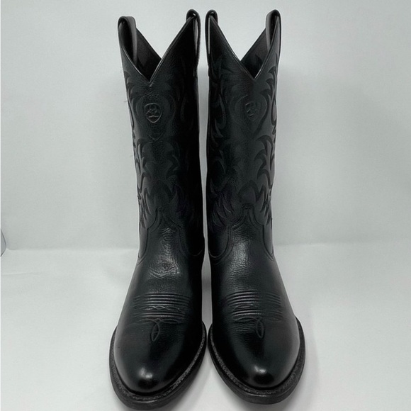 Ariat Mens boots. Round toes . Size 10D. Black leather. New - Picture 8 of 8